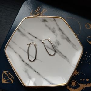 10K White Gold Modern Hoop Earrings